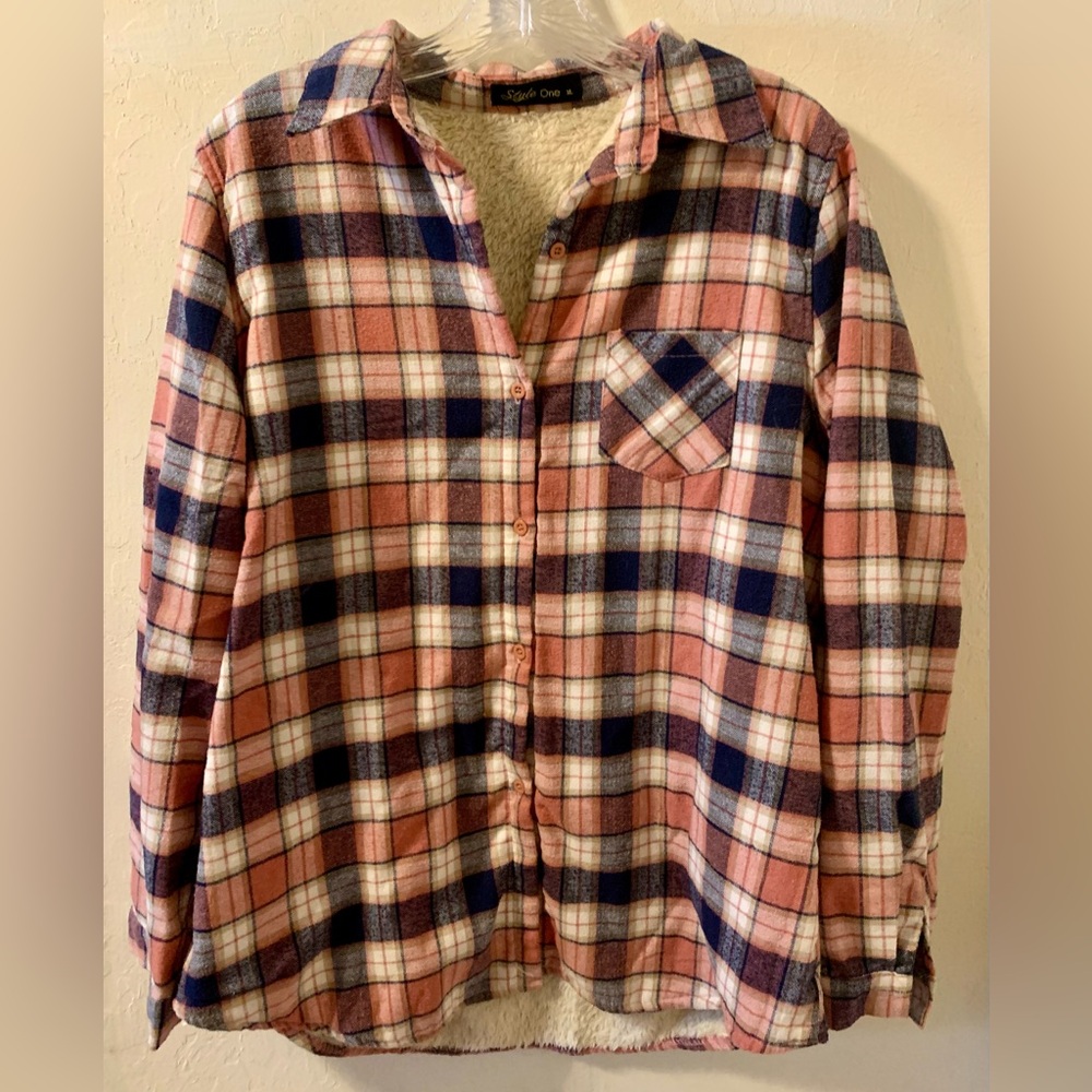 💕Style One Pink/Navy Sherpa like collared shirt- XL